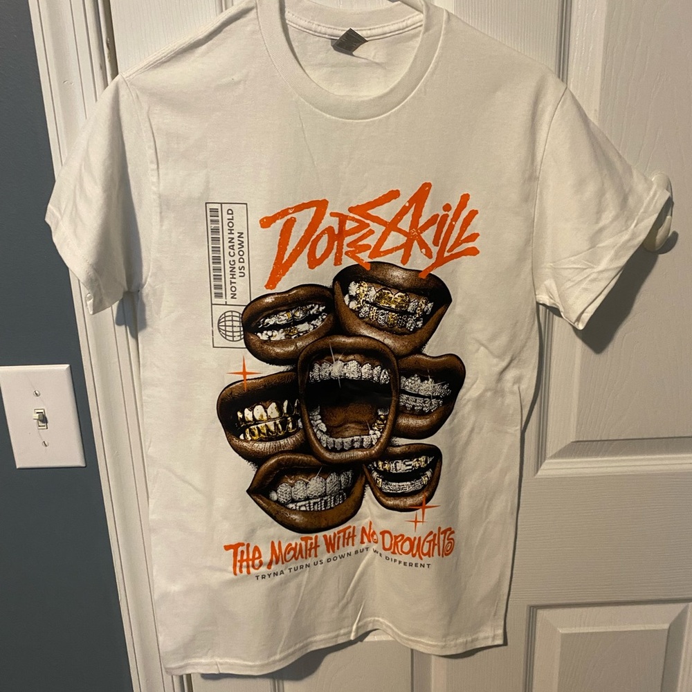 White Graphic Tee - Short Sleeve